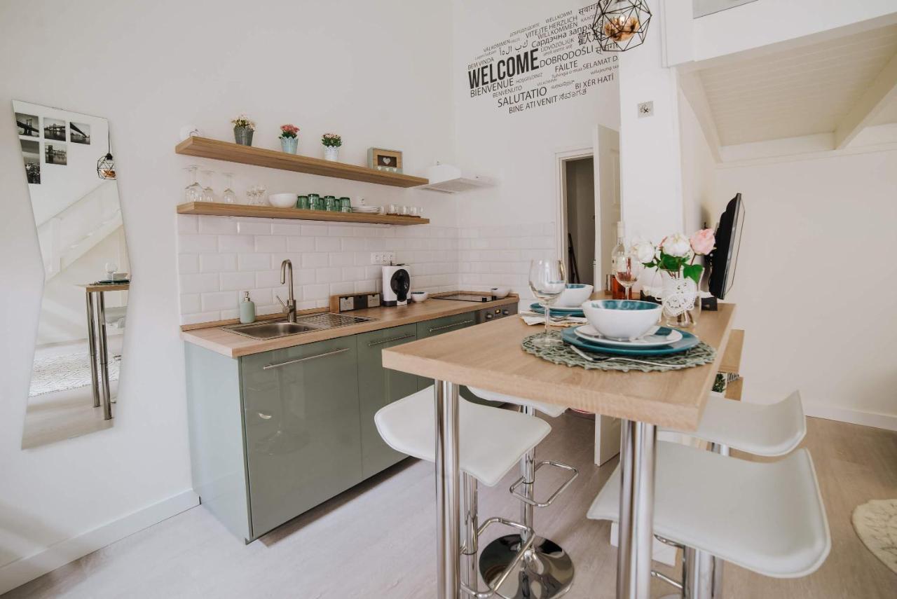 Comfy Apartment With Ac At New York Cafe Budapeşte Dış mekan fotoğraf