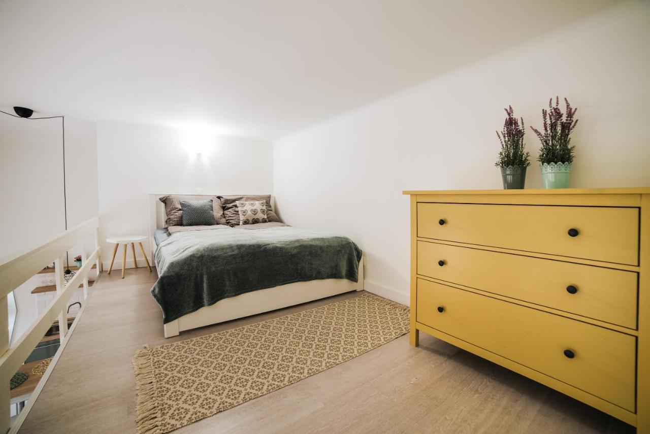 Comfy Apartment With Ac At New York Cafe Budapeşte Dış mekan fotoğraf