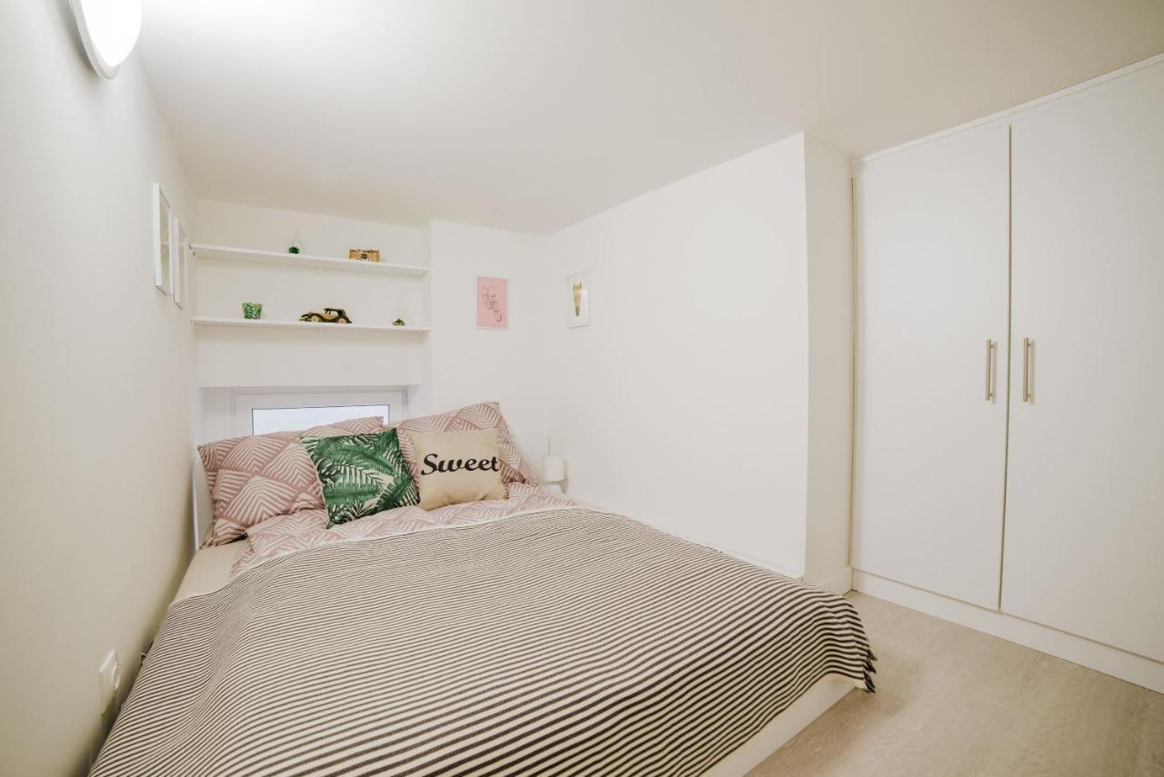 Comfy Apartment With Ac At New York Cafe Budapeşte Dış mekan fotoğraf